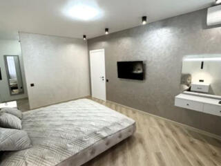 Продам квартиру 108 кв. м., 2/25, новый дом, жк 42-я Жемчужина.