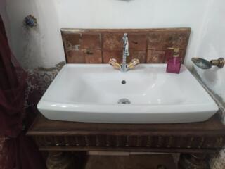 Раковина новая