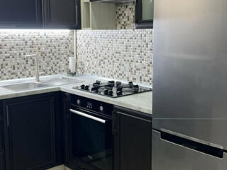 1к. Грушевского/Копейка. Евроремонт мебель, техника. Кирпичный дом. 5/10