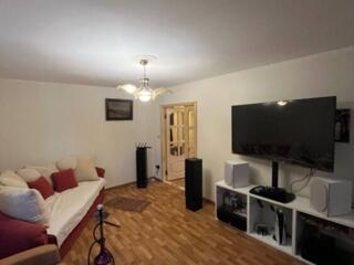 Продам 3-к квартиру на М. Жукова/ 13 трамвай