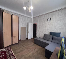 Продам 2-е выделенные комнаты со своим сан.узлом.