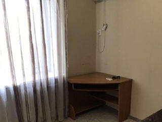 Продам квартиру 37 кв. м., 4/9, ул. Балковская/Приморский Суд.