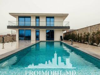 Vă propunem spre vânzare această casă stil Hi-Tech în 2 nivele, ...