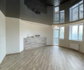 Двух комнатная квартира на слободке в Испанском переулке ЖК Парковый