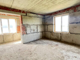 Продается Трехкомнатная квартира в новострое, в сером варианте.