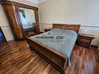 БЕЗ КОМІСІЇ Простора 5-кімн. роздільна квартира на Липках, м. ...