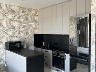 Продам новую квартиру с парко местом в Одессе!