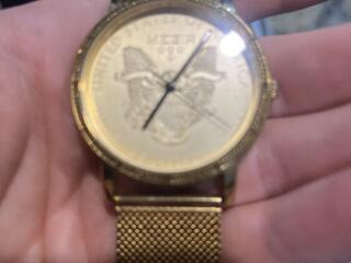 Часы б/у в отличном состоянии