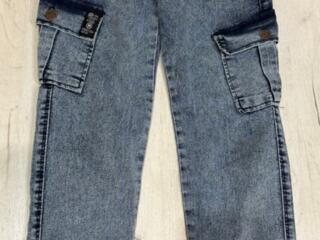 Джинсы на мальчика. На 8-9 лет