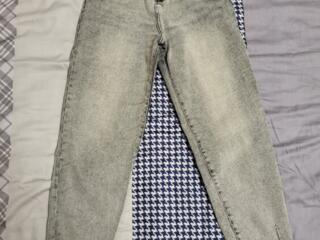 Продам джинсы