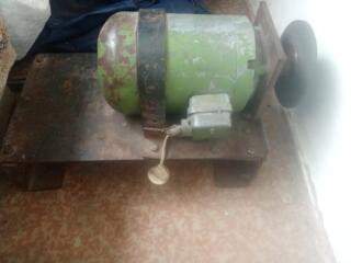 Наждачный станок