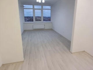 Продам однокомнатную квартиру на Таирова ул. Архитекторская