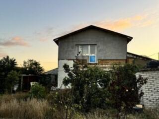 Продажа 2х этажного недостроенного дома а Варваровке!