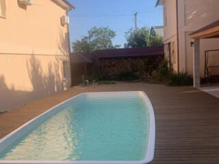 Продам двухэтажный дом 150 кв. м., Черноморка.