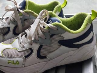 Фирменные оригинальные кроссовки FILA 34 размер