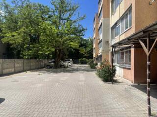 Продаю квартиру. Миколаївська. Новобудова