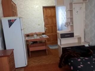 Продам 25кв. м. у колишньому гуртожитку, вул. Стовпова/ Застава 1.
