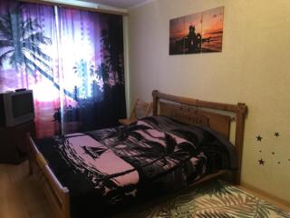 Посуточно 2-комн. кв. Космонавтов/Филатова, без комиссии.