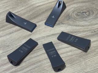 Tesla Model 3/Y/S/X - флешка на 128gb. Оригинал. НОВЫЕ!!!