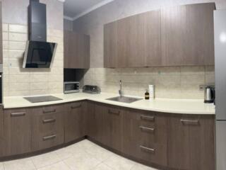 Продам 2х комнатную квартиру в ЖК «Фонтан» общая площадь 73,2 м2, две 