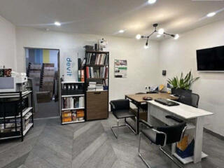 Пропонується в довгострокову оренду комерційне приміщення в ...