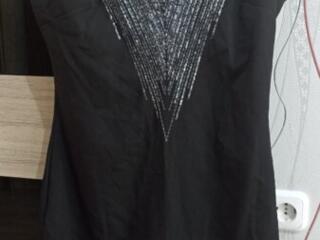 Продам платья новые