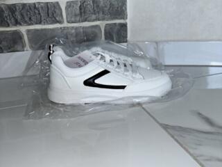 Новые кроссовки, размер 36-37. Балка.