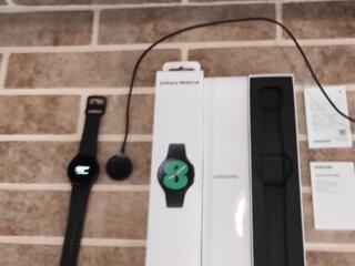 Продам Galaxy watch 4