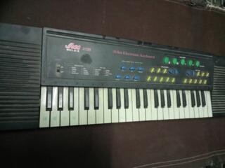 Синтезатор