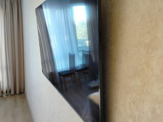 Montarea televizorului pe perete. Монтаж телевизора на стену.