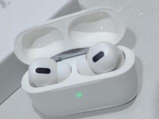 Беспроводные Bluetooth наушники. Căști Bluetooth fără fir