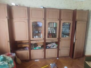 Продам стенку б/у целиком или по частям как шкаф