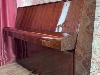 Продам пианино Rönisch