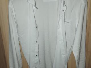 Продам белую рубашку