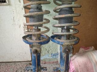 Opel omega передние стойки