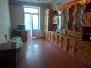 Продається двокімнатна квартира, р-н Центрального ринку