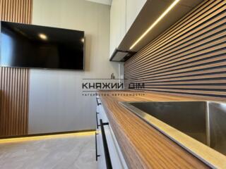 Продаж 1 км. кв. з орендарями, готовий бізнес по вул. Дерегуса,44 ...