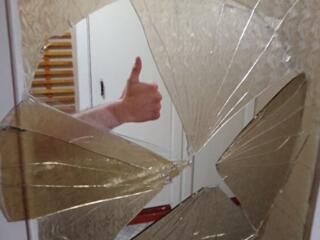 Выезжаю! Стекло в межкомнатные двери Кишинев. Оконные стекла Кишинев.