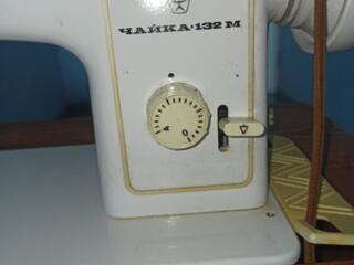 Продам швейную машинку