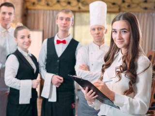 Требуется администратор ресторана, с опытом работы.