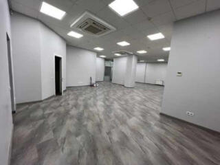 Пропонується в оренду світле просторе нежитлове приміщення вільного ..