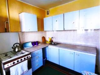 Продається 2-кімнатна квартира в Дніпровському районі по вул. Андрія .