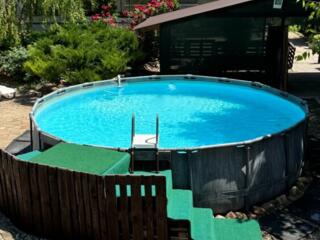 Отдых на бассейне