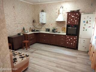 Продам 2-х этажный таунхаус в ЖК "Академический" ...