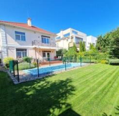 Дом 200м2 в Совиньоне