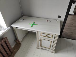 Стол компьютерный