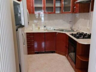 Квартира с узаконенной пристройкой и подвалом (бильярдной). 76м2.