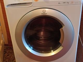 Стиральная машина INDESIT из Германии с функцией сушки и самоочистки