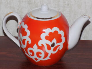 Графинчик Блюдо Заварник Чашки Кружка СССР Сливочник и чайник ГДР.