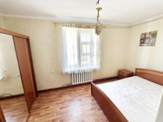 2-комнатная квартира парк "Победы "30000 у. е.